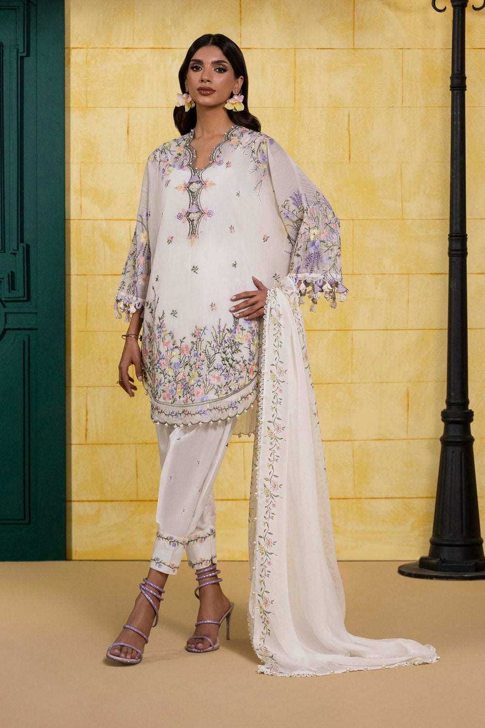 Muzlin by Sana Safinaz Luxury Collection