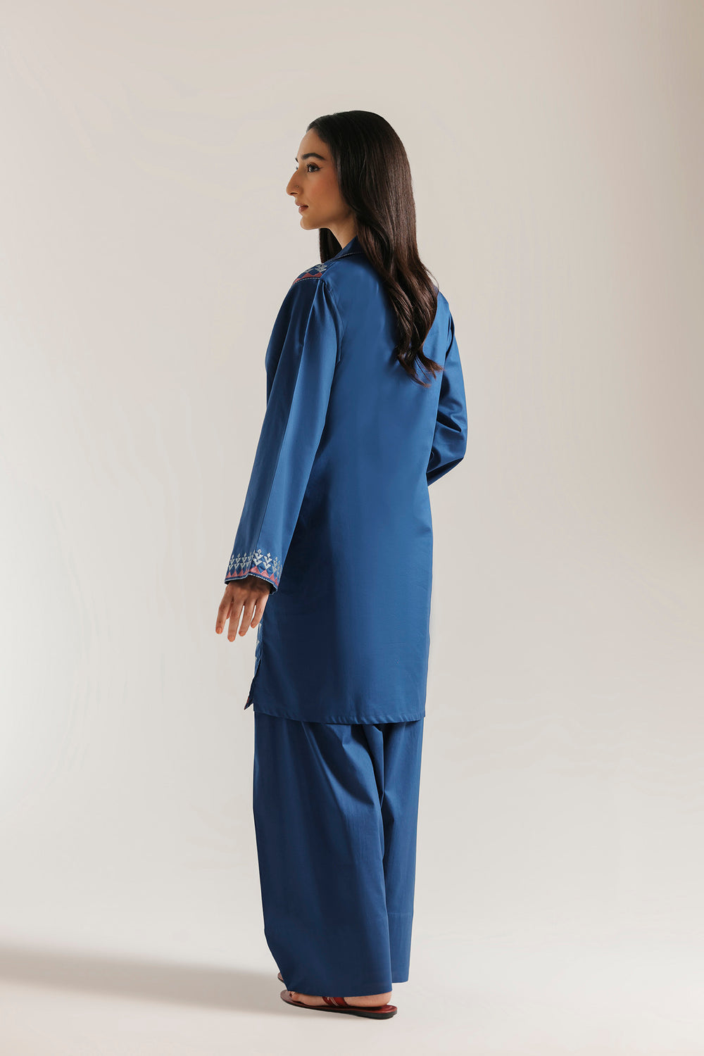 Ethnic Embroidered 2pc Suit