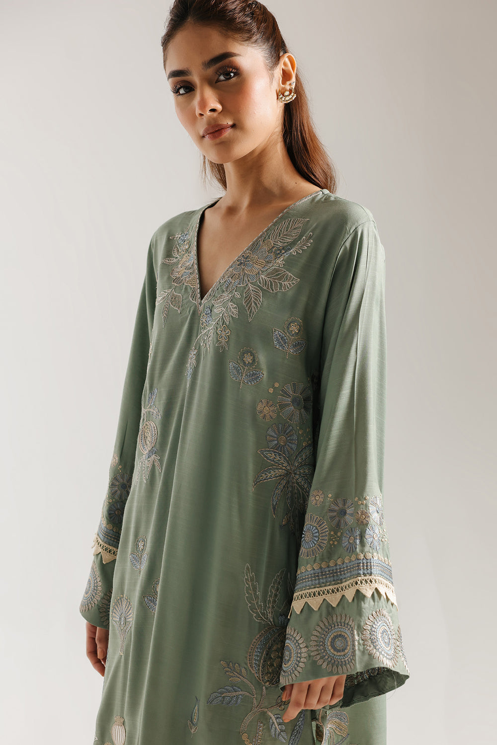 Ethnic Embroidered 2pc Suit