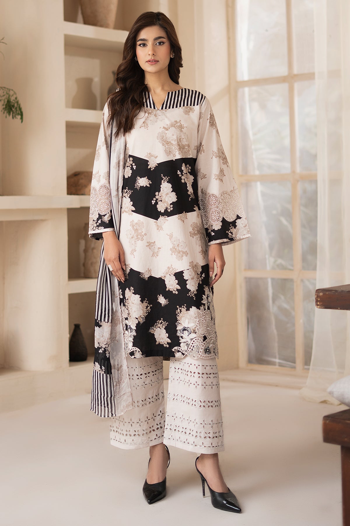 Charizma Luxury Embroidered Suit
