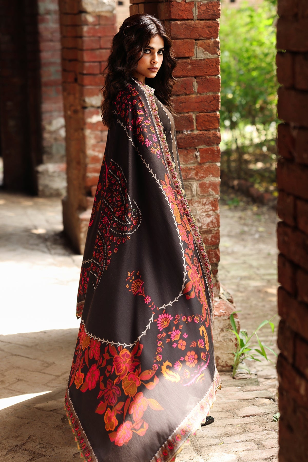 Aniiq By Charizma Embroidered Suit