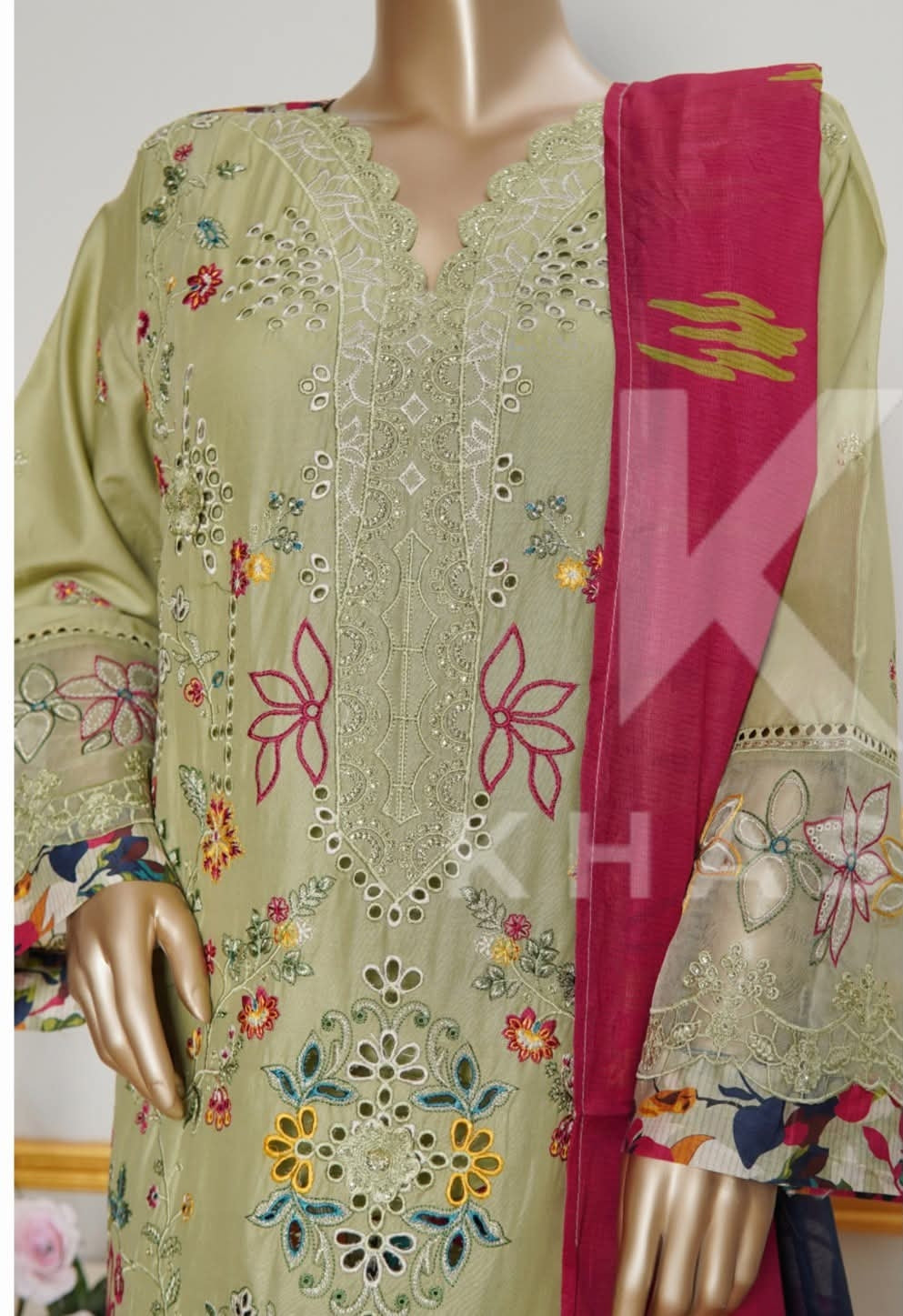 BIN SAEED EMBROIDERED LUXURY LAWN
