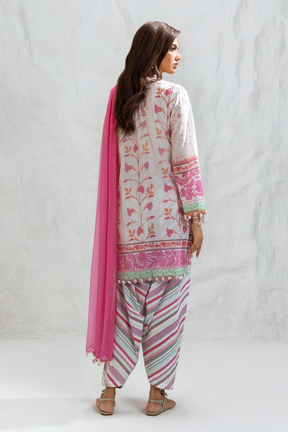 Muzlin by Sanasafinaz Luxury Collection