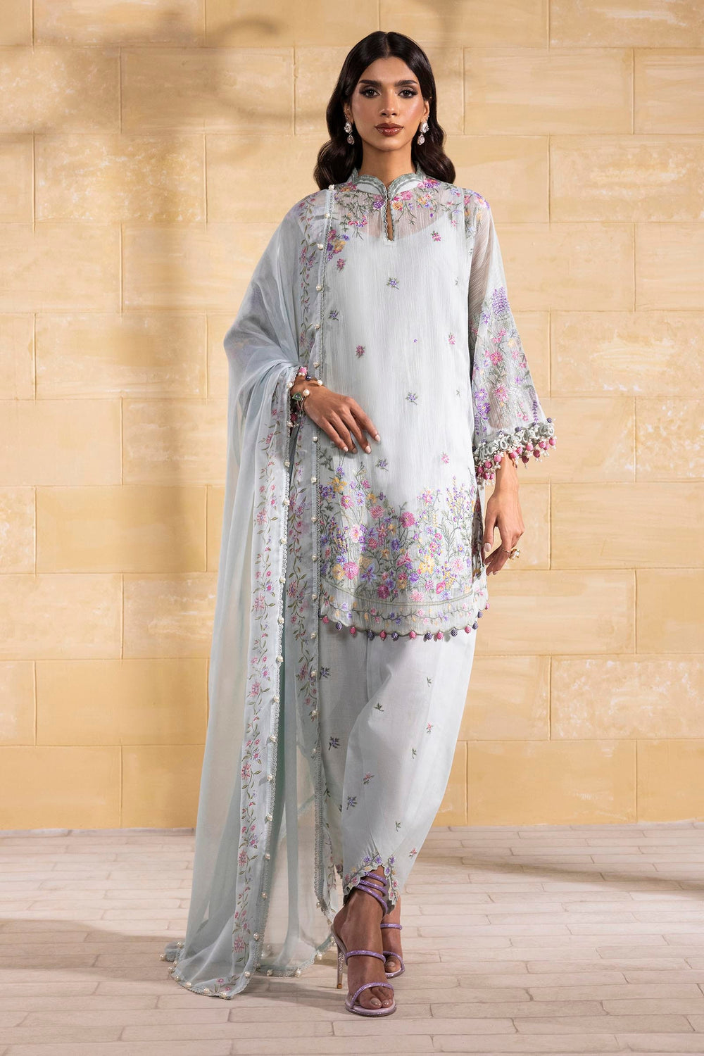 Muzlin by Sana Safinaz Luxury Collection
