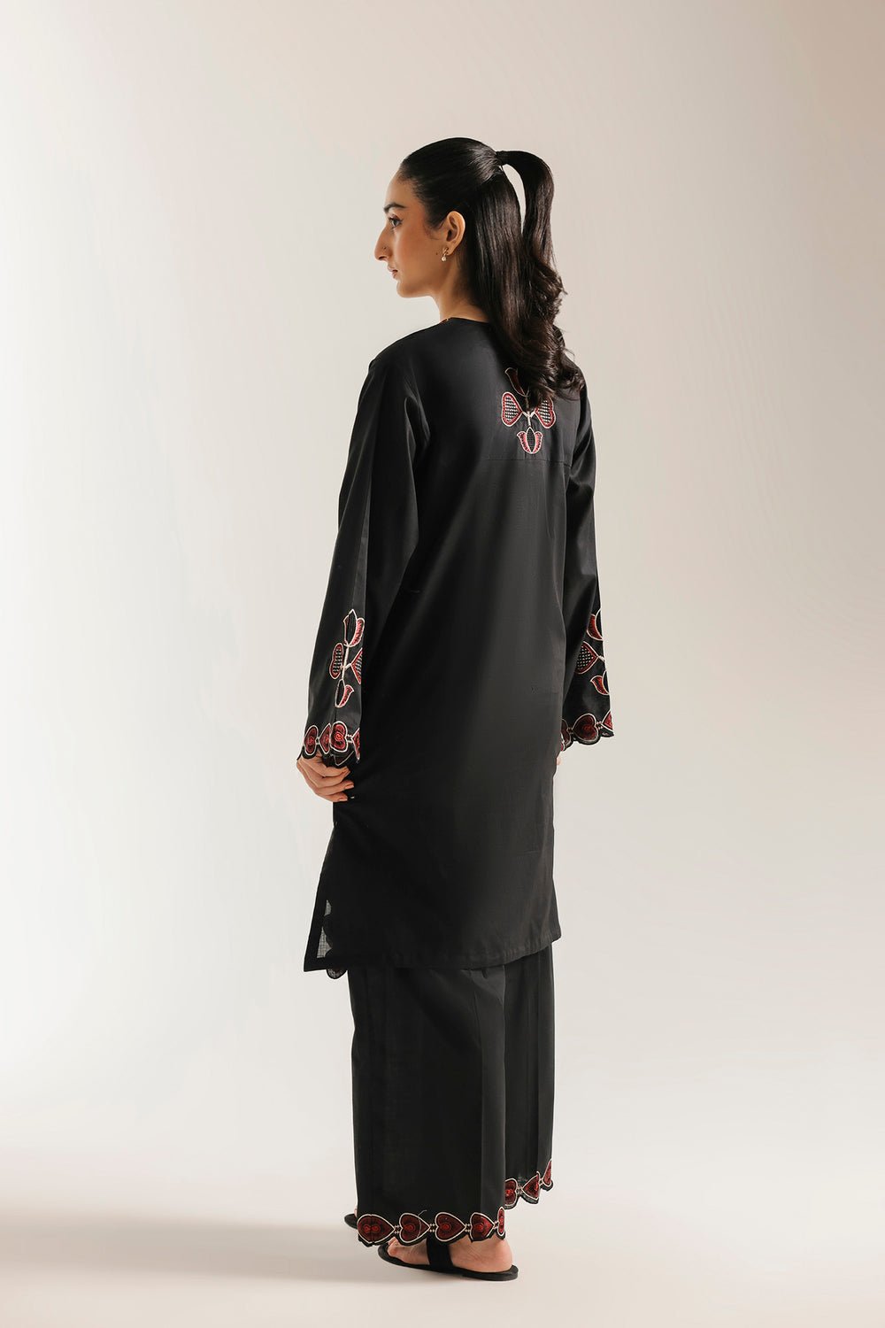 Ethnic Embroidered 2pc Suit