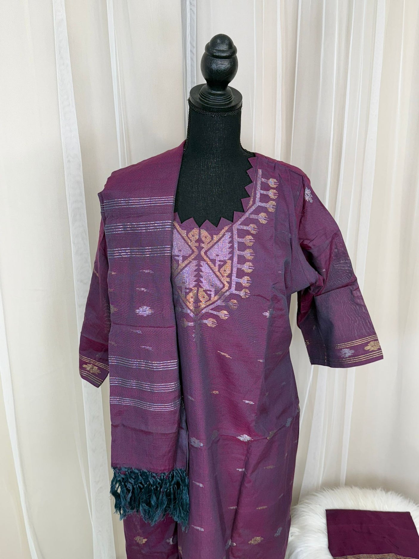 Bangladeshi Jamdani salwar kamiz