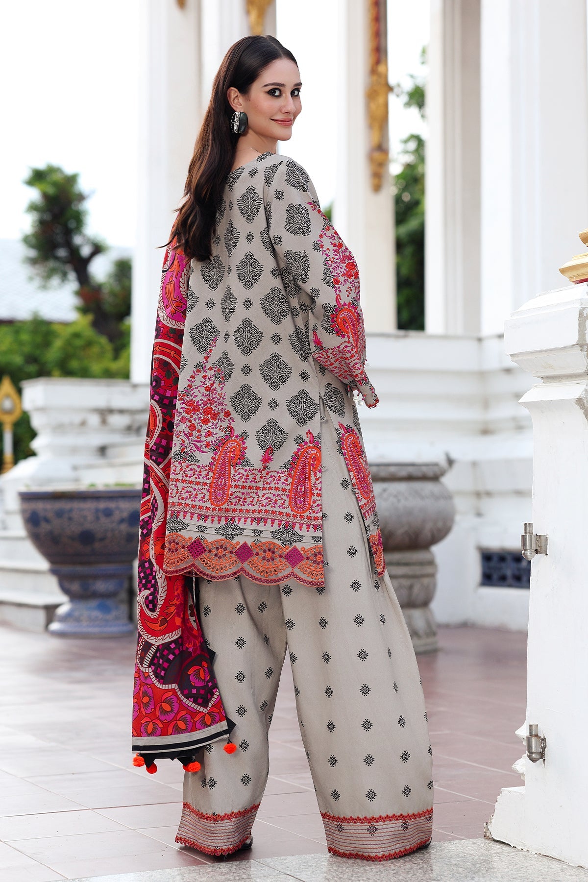 Aniiq By Charizma Embroidered Suit