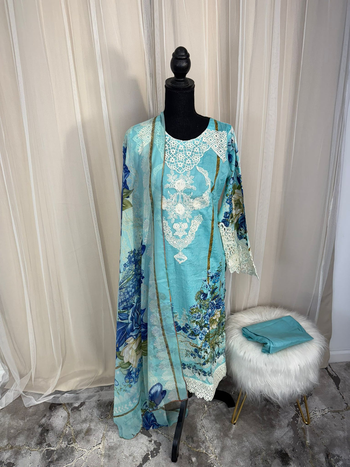 Luxury Embroidered Lawn Ready To Ship