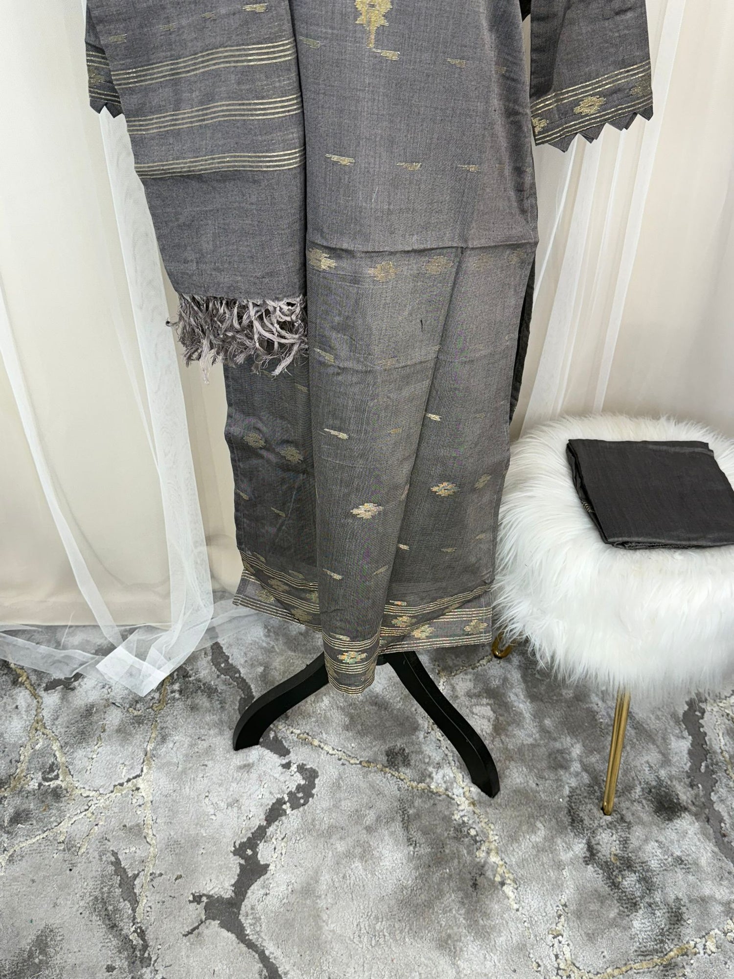 Bangladeshi Jamdani salwar kamiz