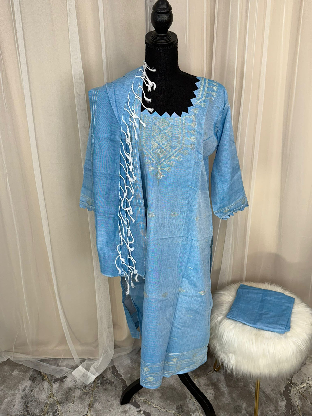 Bangladeshi Jamdani salwar kamiz