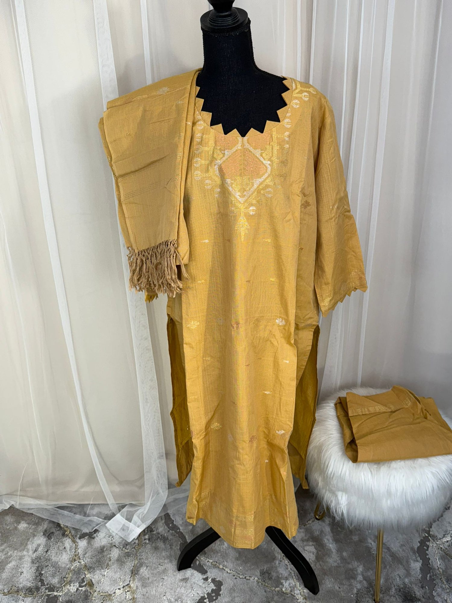 Bangladeshi Jamdani salwar kamiz