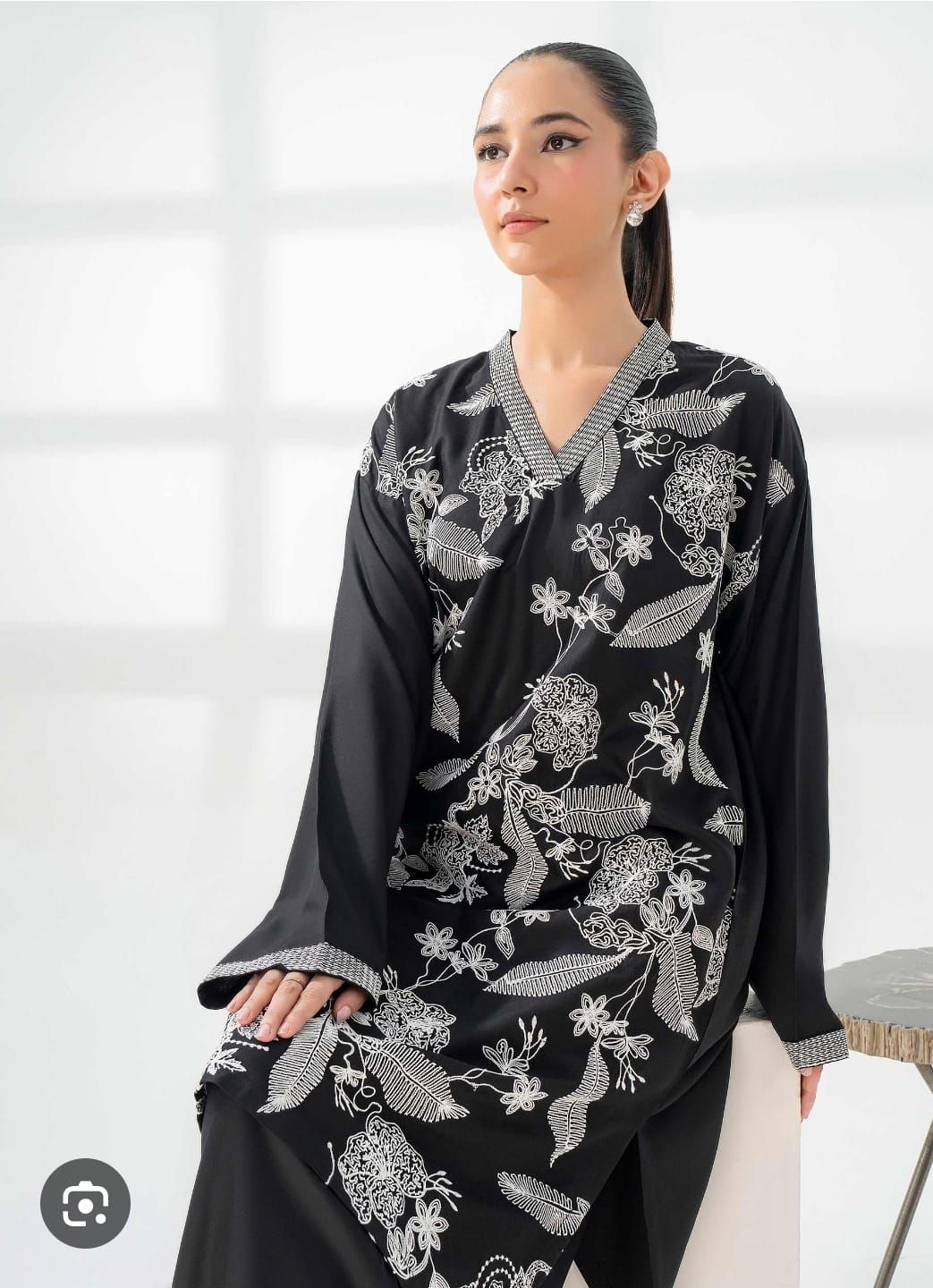 2 Piece Crepe Suit-Embroidered by limelight