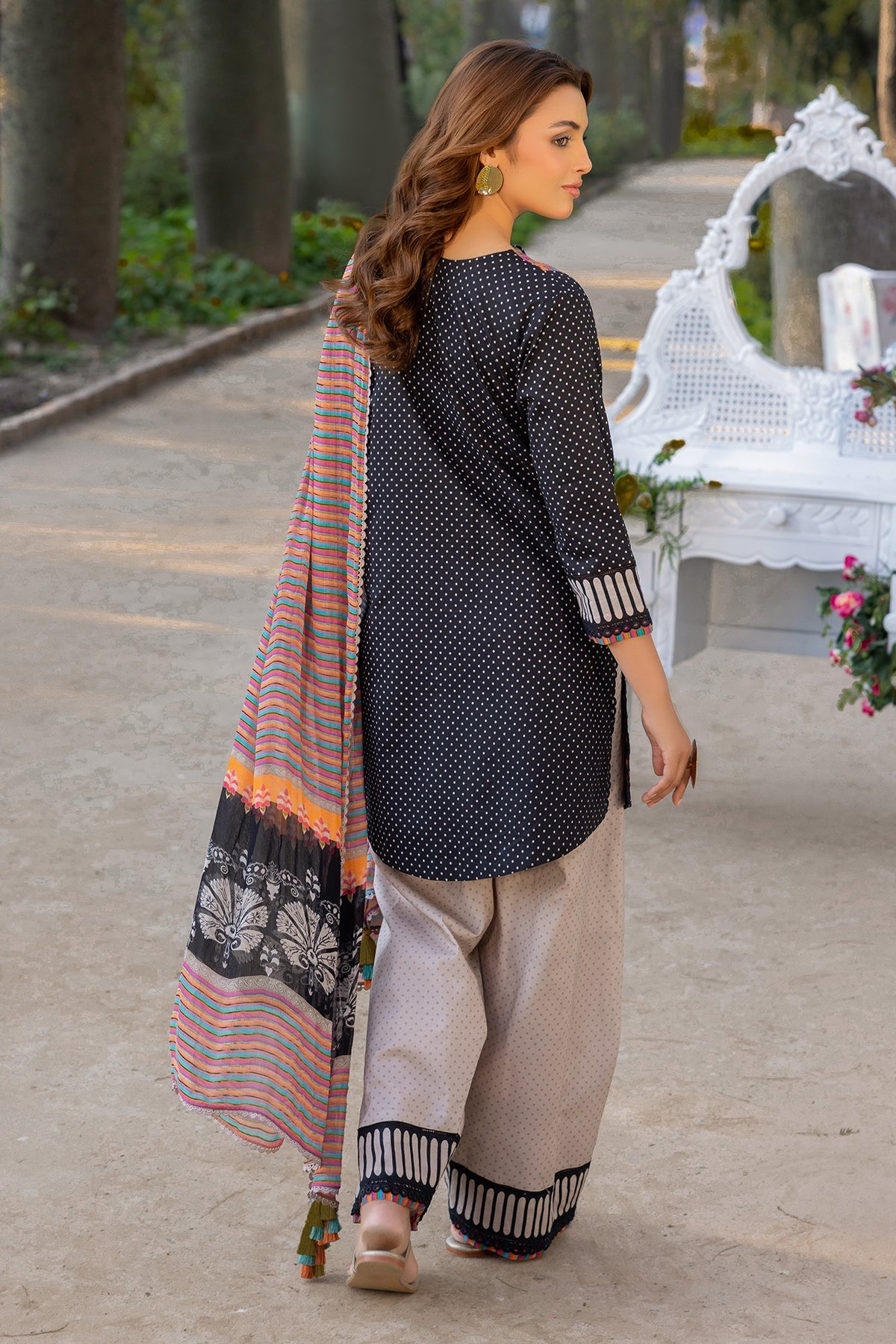 Charizma 3-PC Printed Lawn Suit