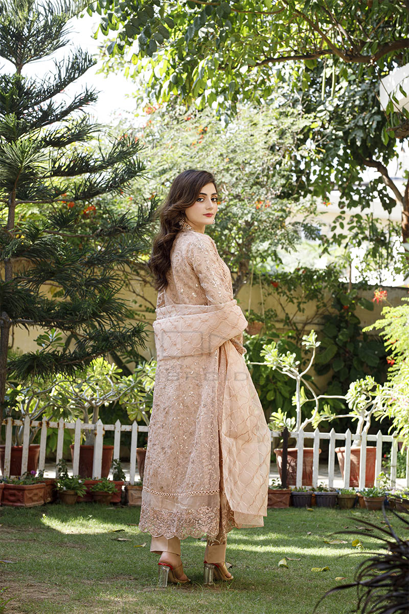 Pearl Symphony by Mona Embroidery Luxury Collection