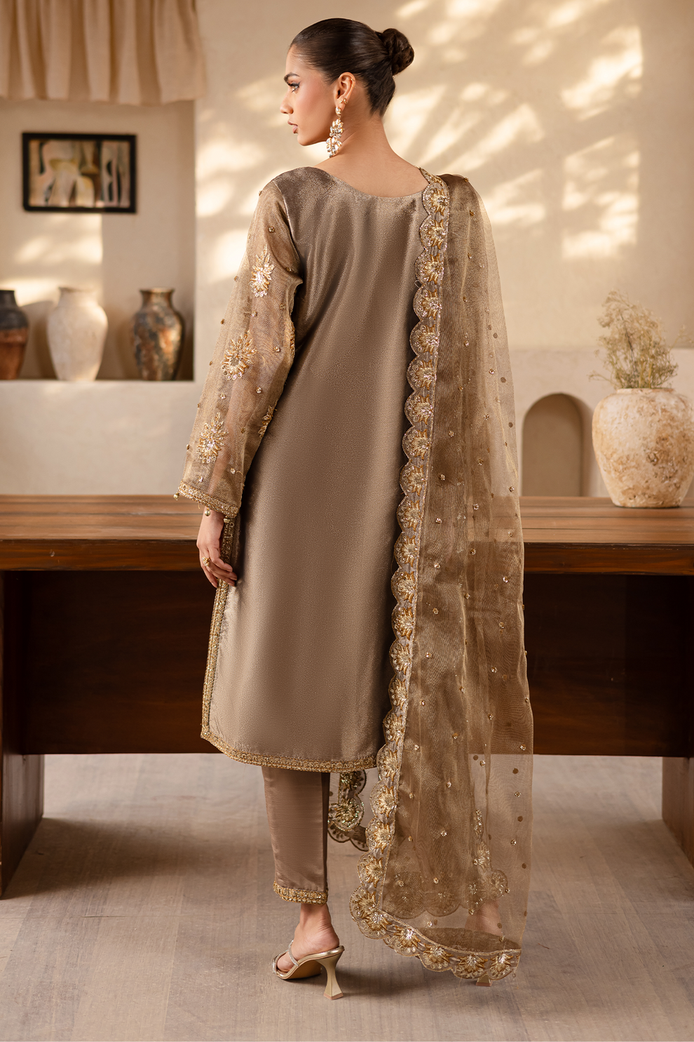 Noore by Emaan Adeel Premium Collection