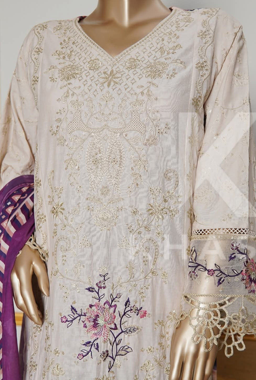 BIN SAEED EMBROIDERED LUXURY LAWN