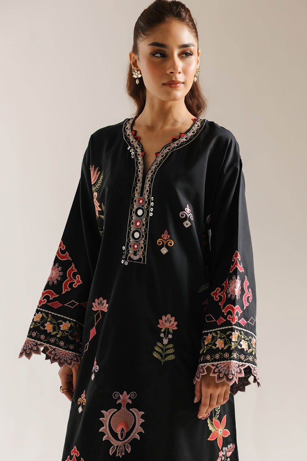 Ethnic Embroidered 2pc Suit