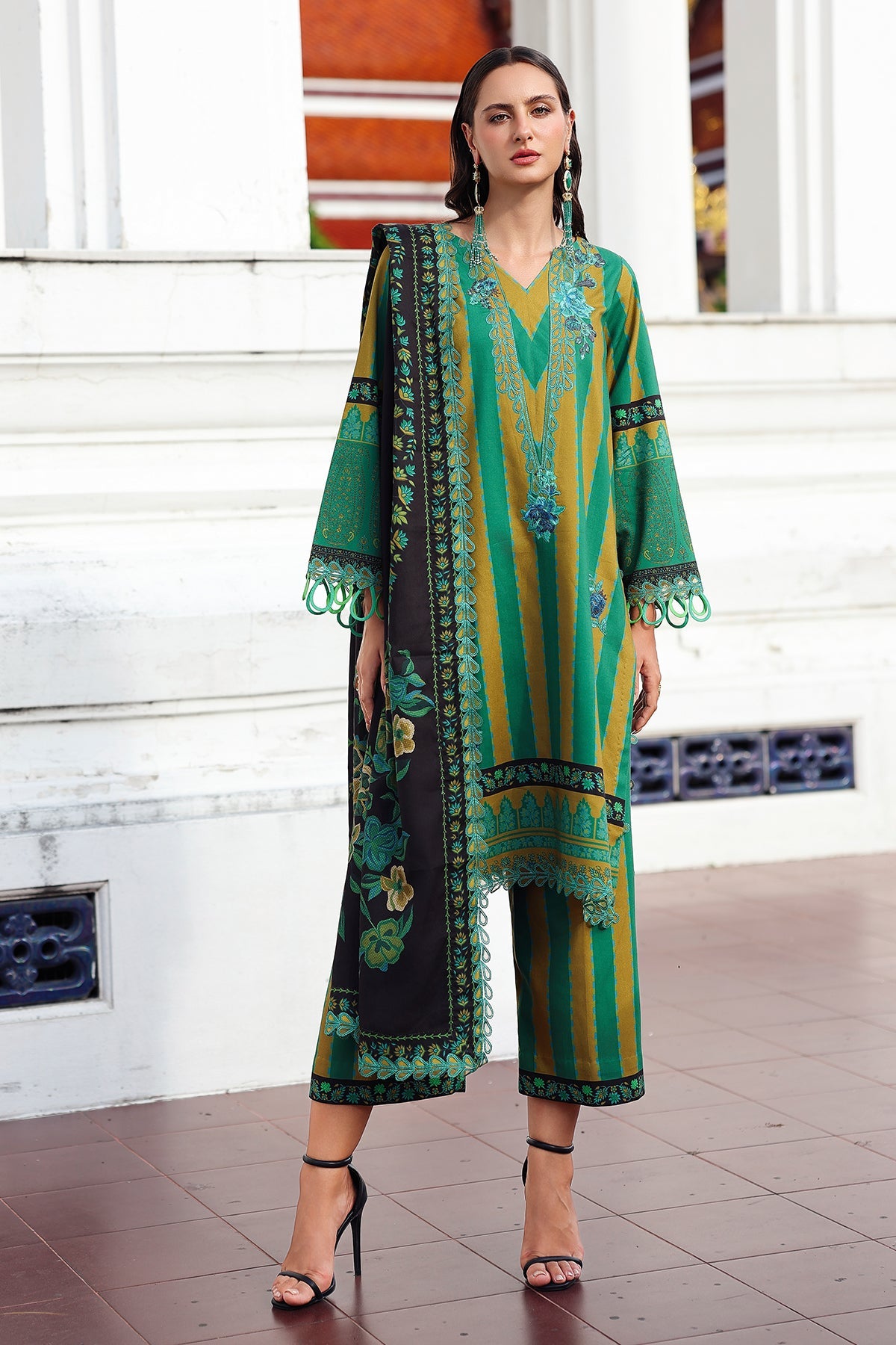 Aniiq By Charizma Embroidered Suit