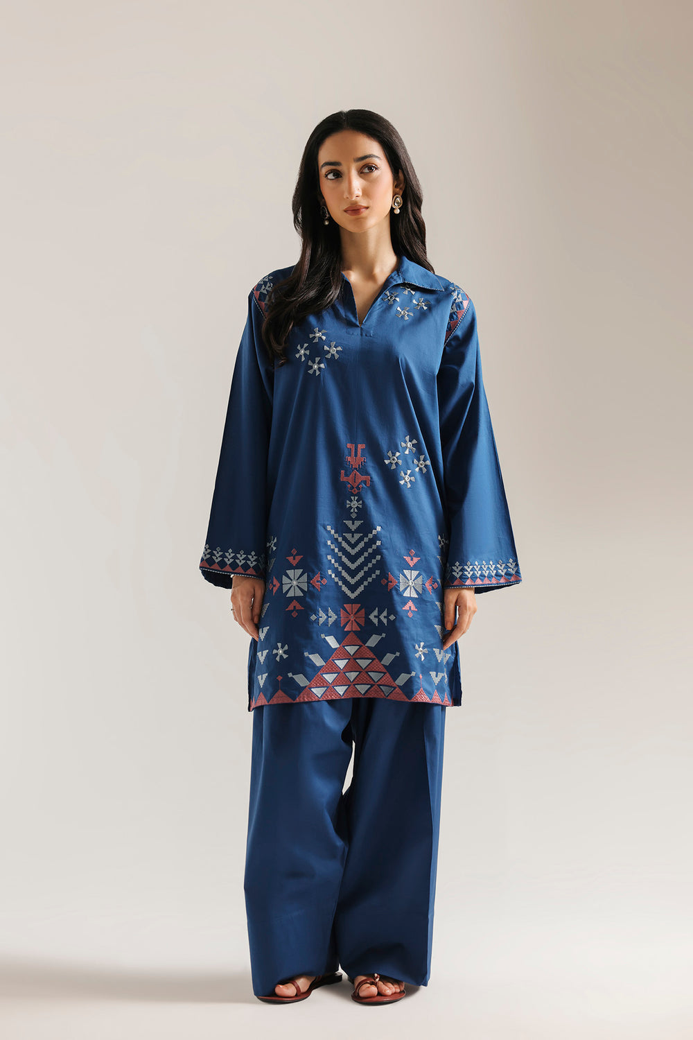 Ethnic Embroidered 2pc Suit