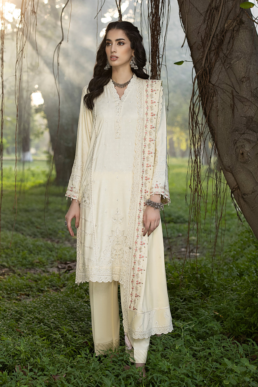 Lakhany 3pc Embroidered Suit