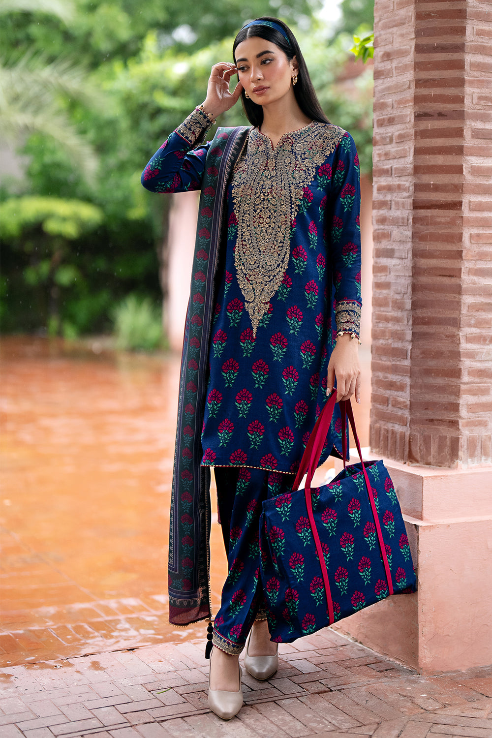 Jazmin Embroidered Formal Suit