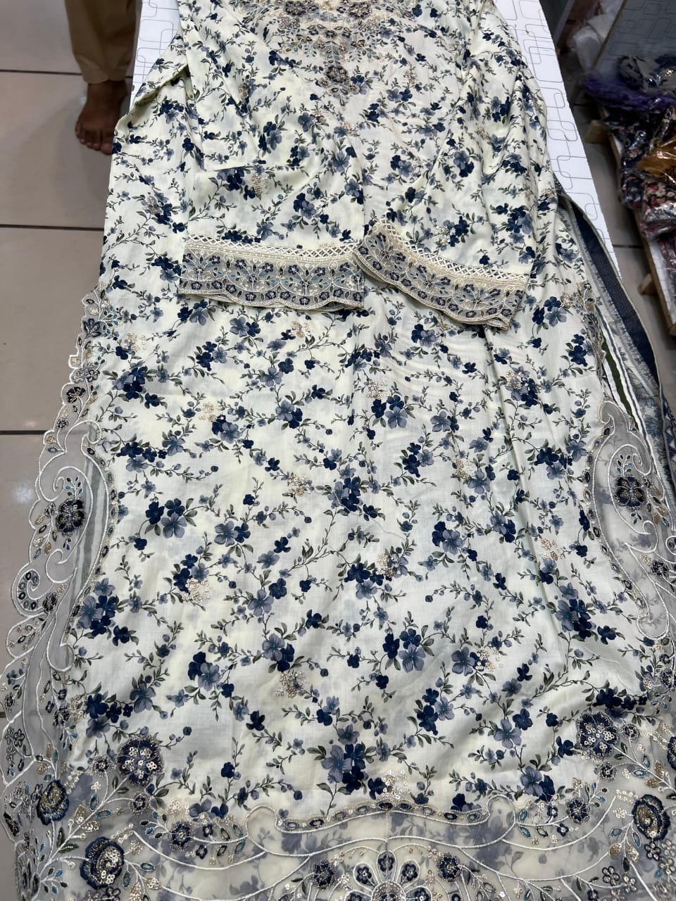 BIN SAEED EMBROIDERED COLLECTION