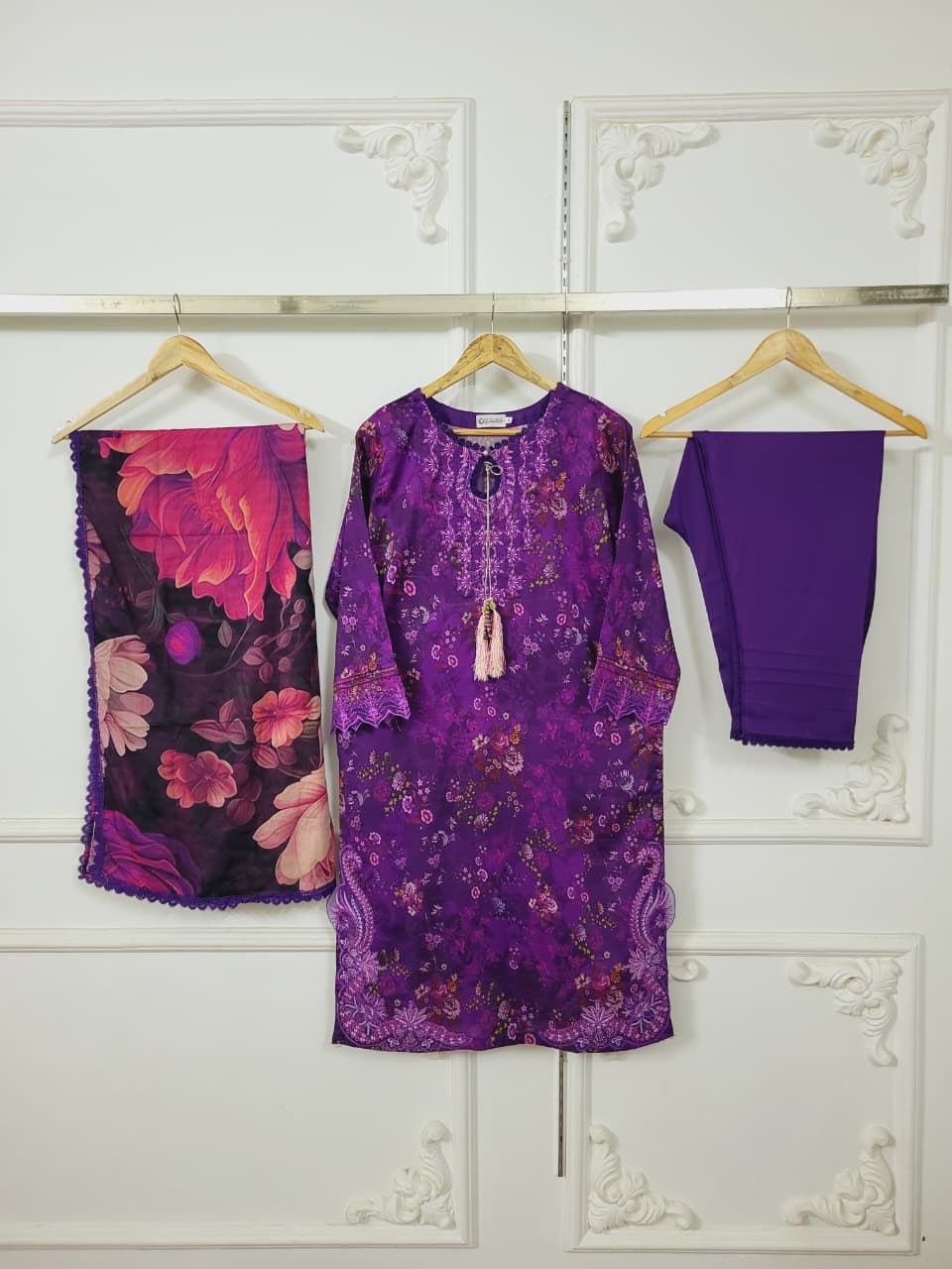 Noer by Gulljee Embroidery lawn