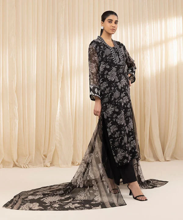 Sapphire Embroidered Chiffon Suit