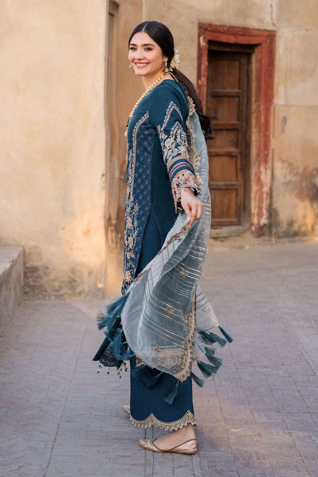 Meeras by Imrozia Premium Collection