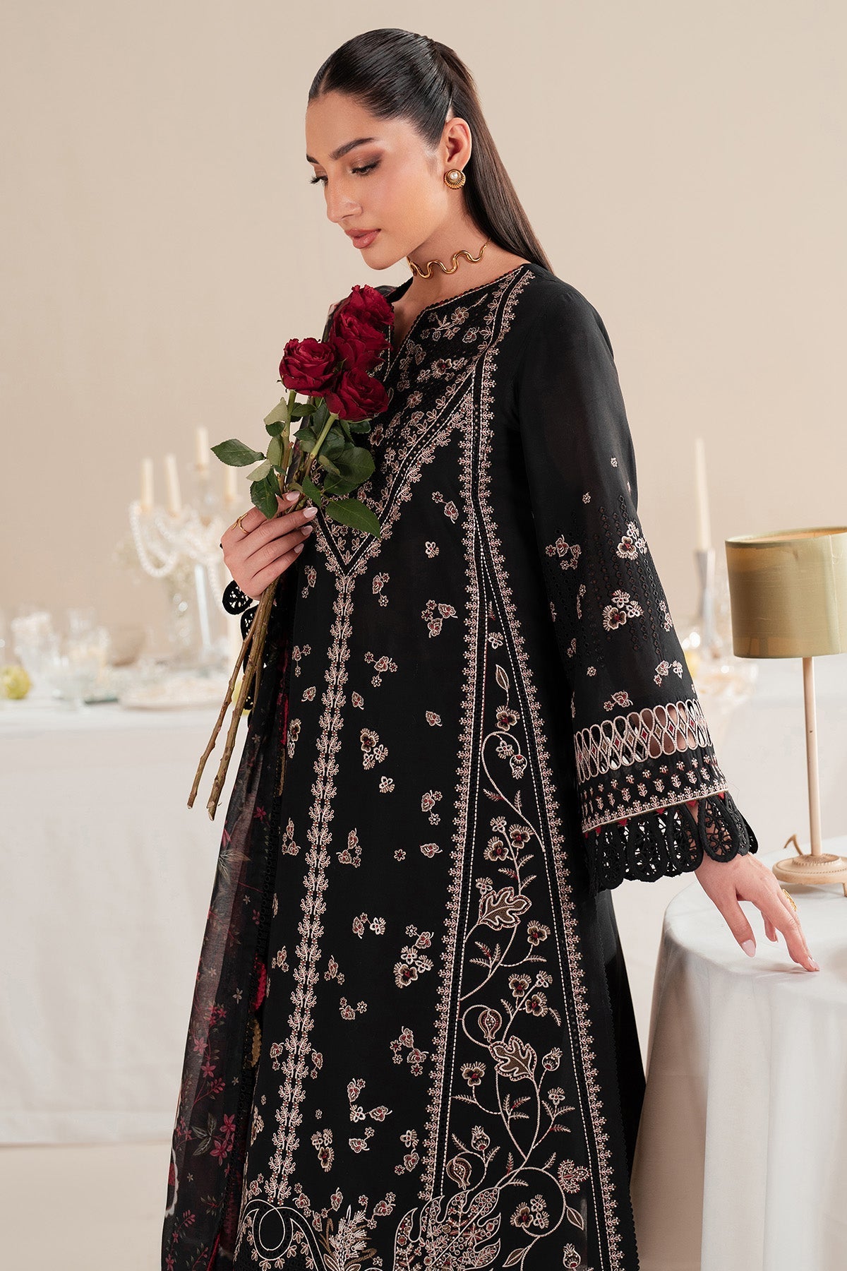 Iris Luxury Lawn By Jazmin