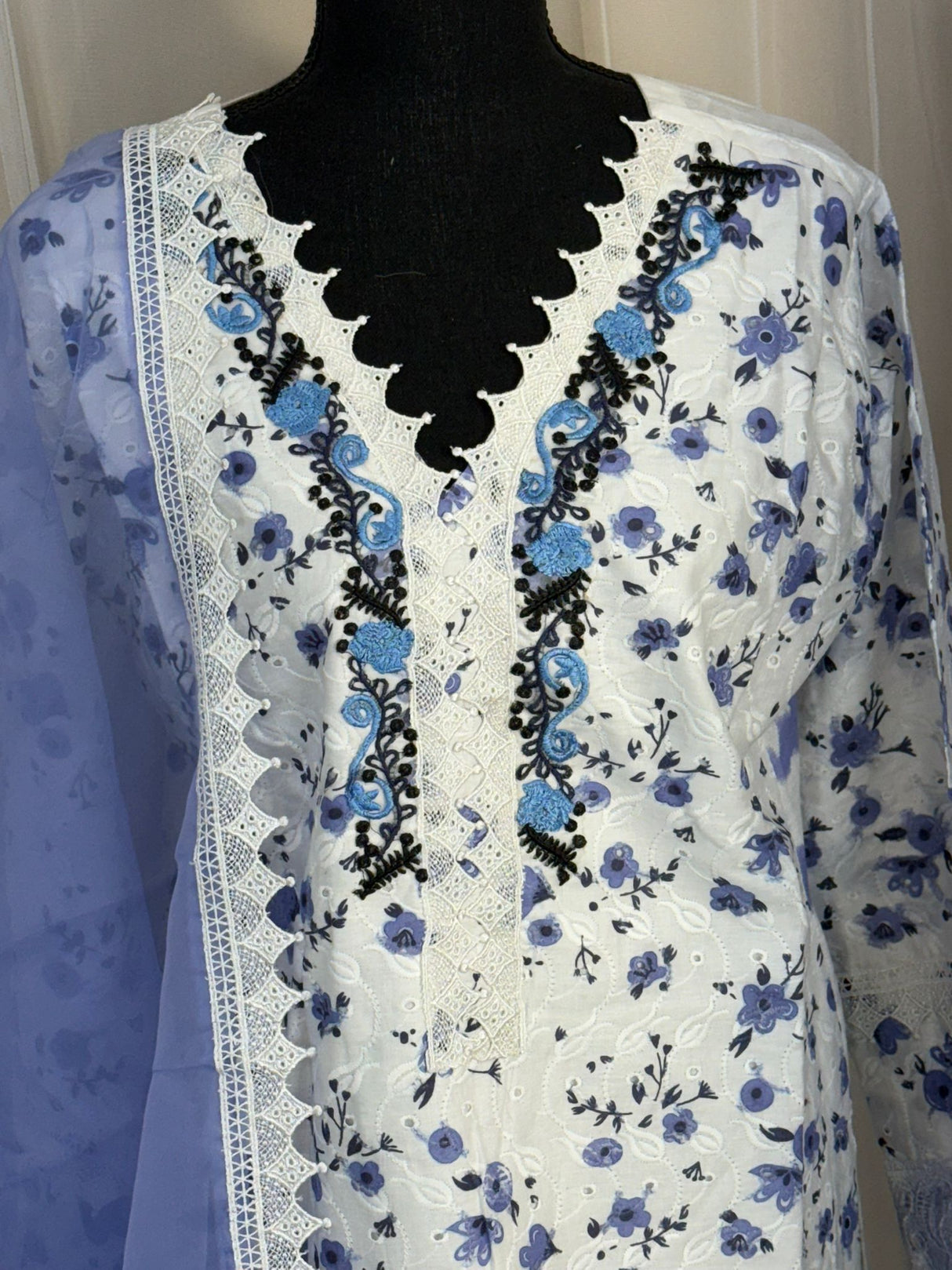 Luxury Embroidered Lawn Ready To Ship