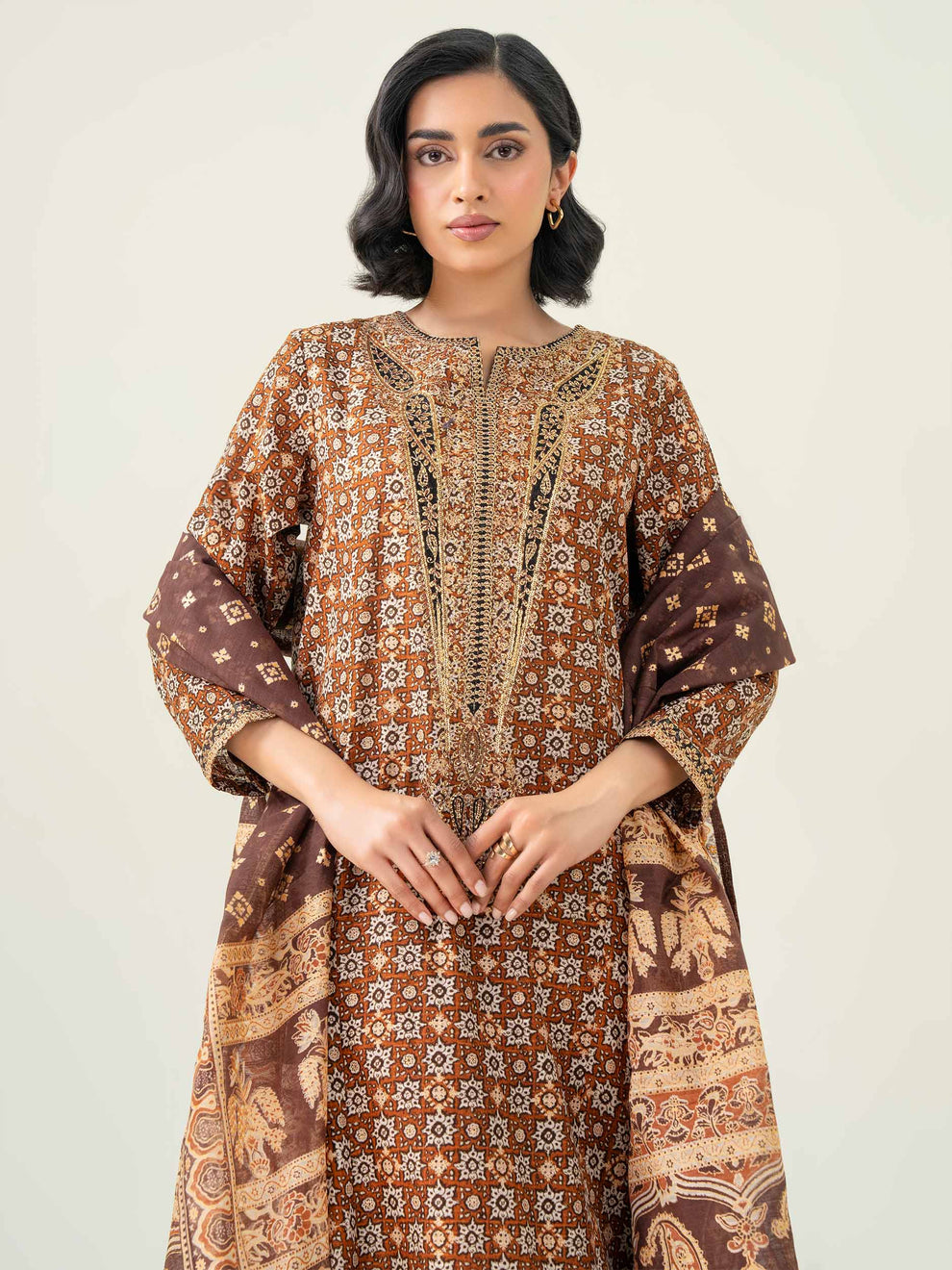 3 Piece Lawn Suit-Embroidered By LimeLight