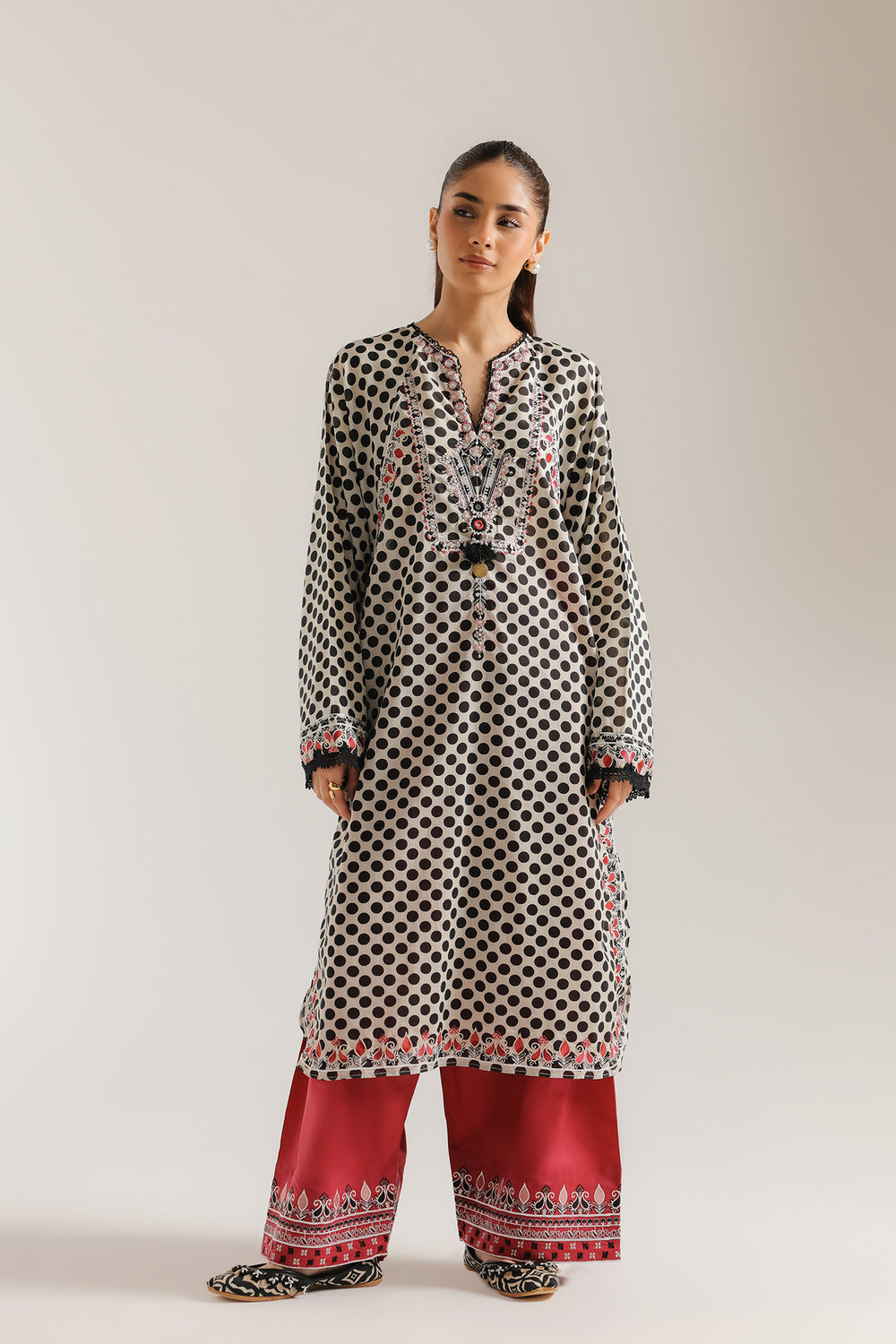 Ethnic Embroidered 2pc Suit