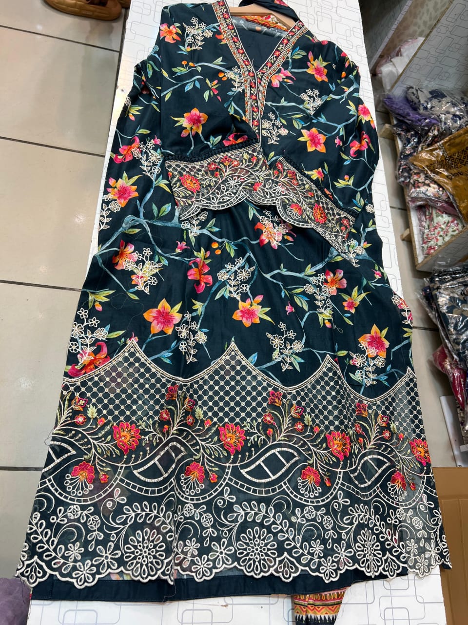 BIN SAEED EMBROIDERED COLLECTION