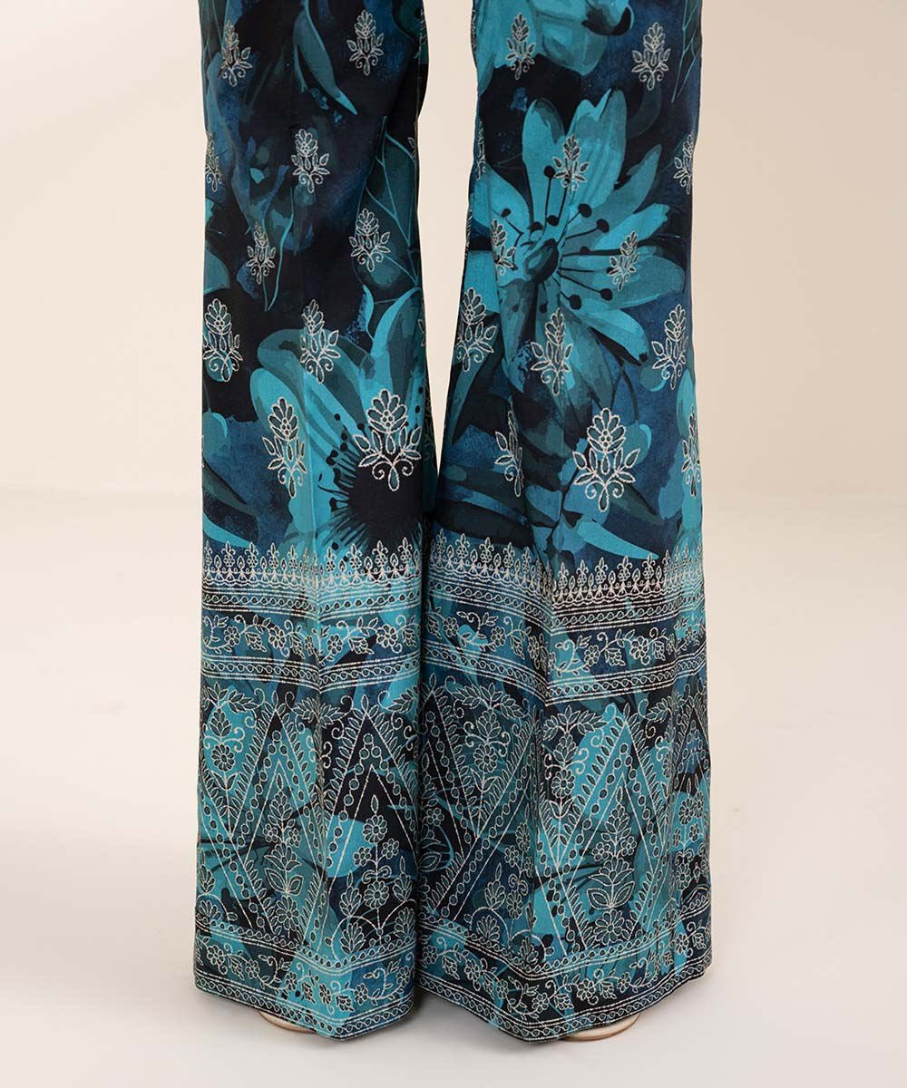 Sapphire 3Pc Embroidered Lawn Suit
