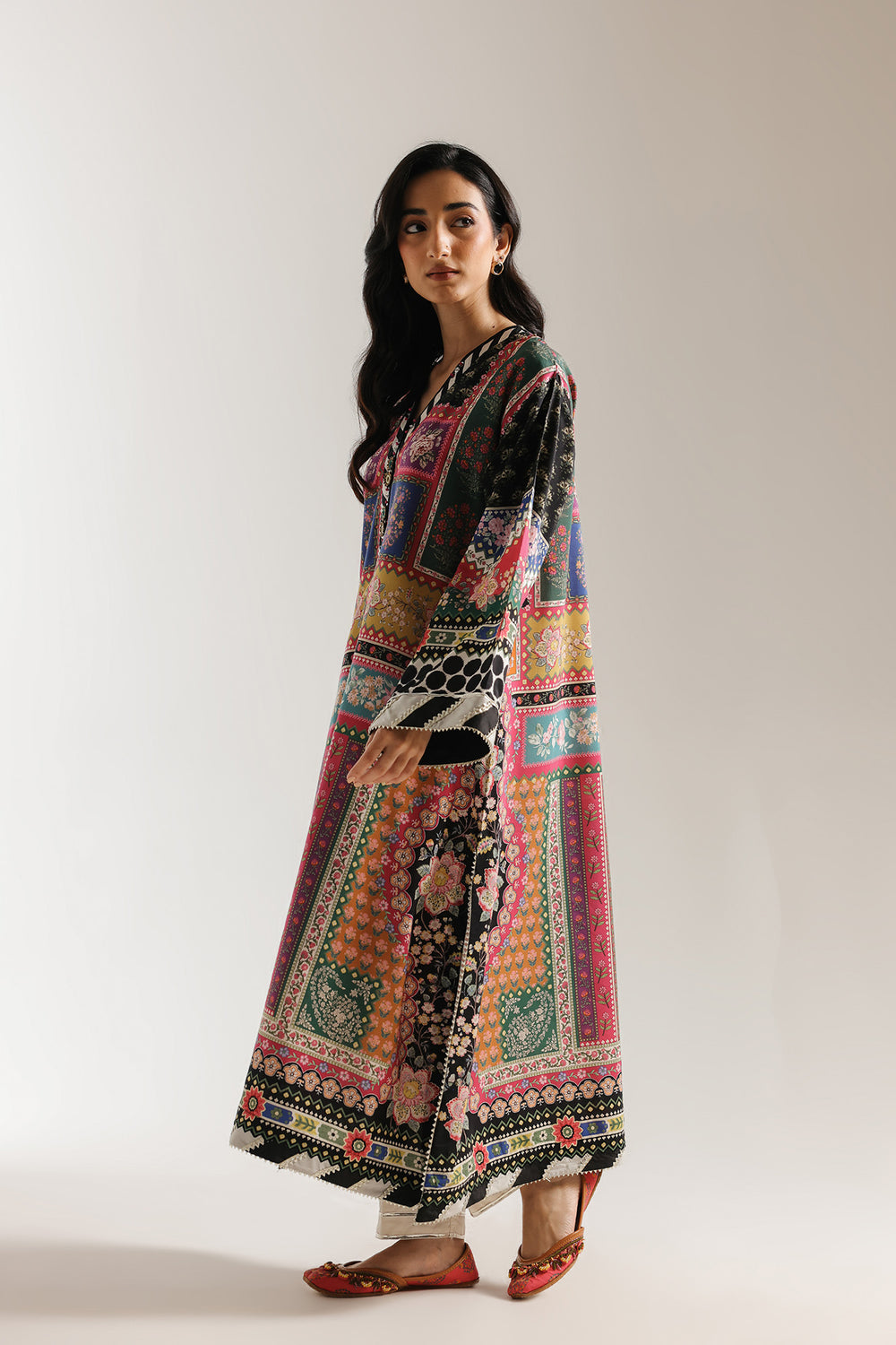 Ethnic Embroidered 2pc Suit
