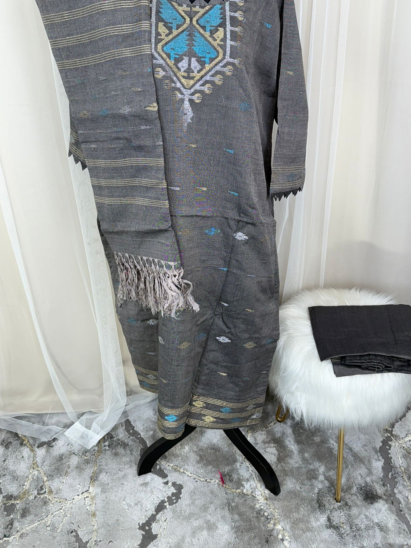 Bangladeshi Jamdani salwar kamiz