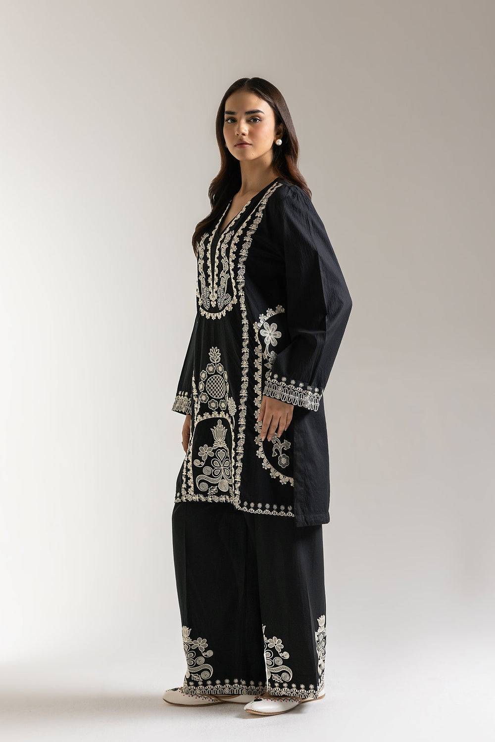 Ethnic Embroidered 2pc