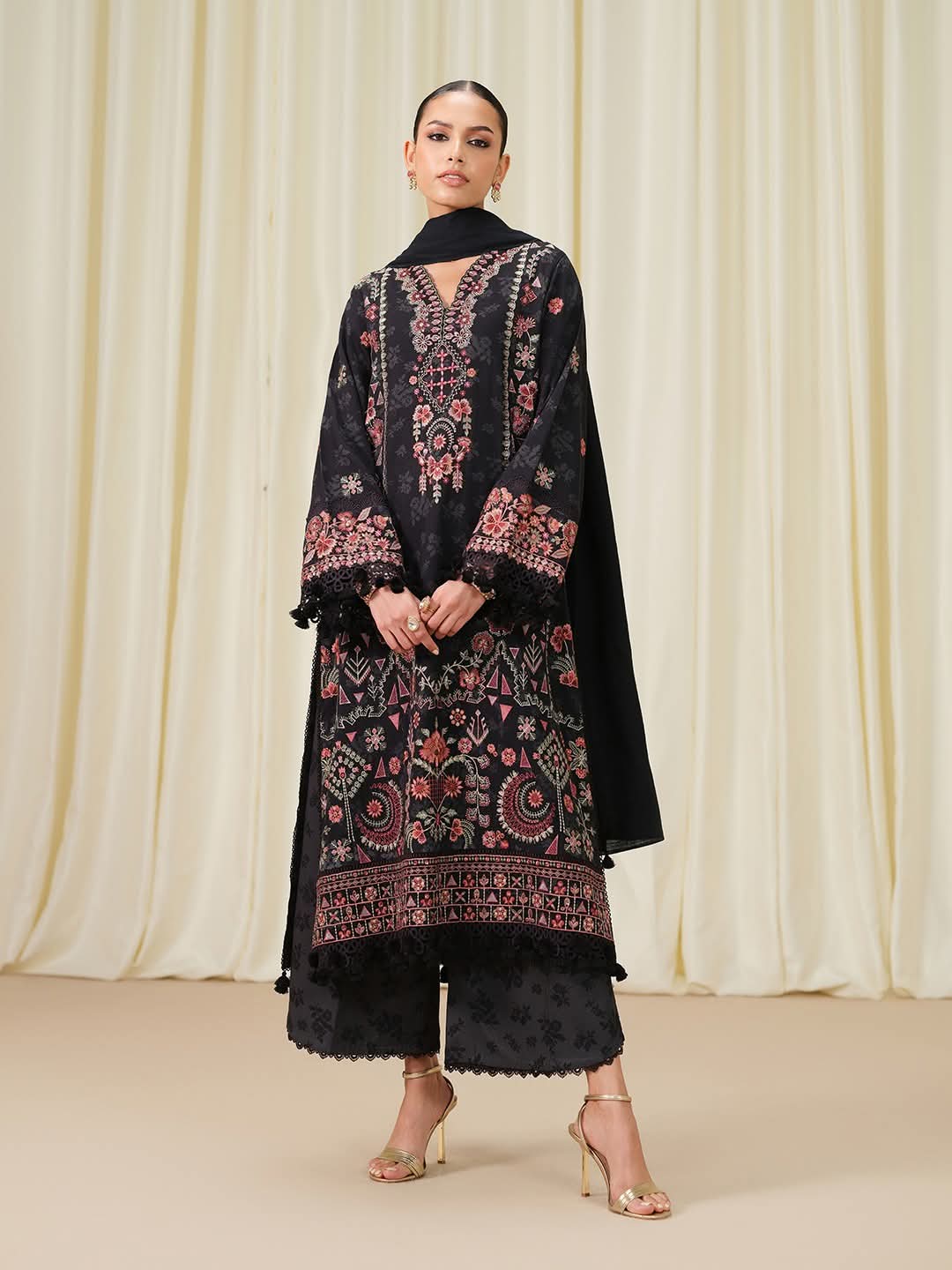 Sapphire Luxe Black Embroidered Twill Suit - Front