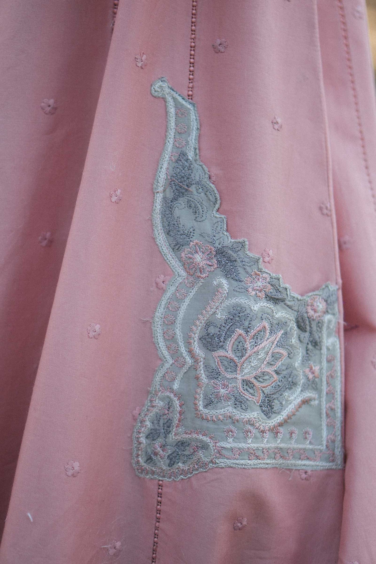 Zara Shahjahan Luxury Lawn 2020-100% Original Guarantee