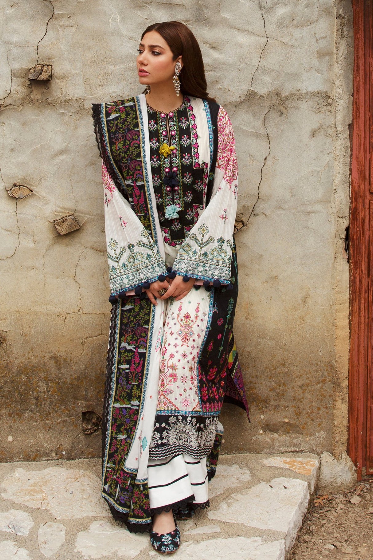 ELAN Embroidered Lawn Collection 2021 -100% Original Guaranteed