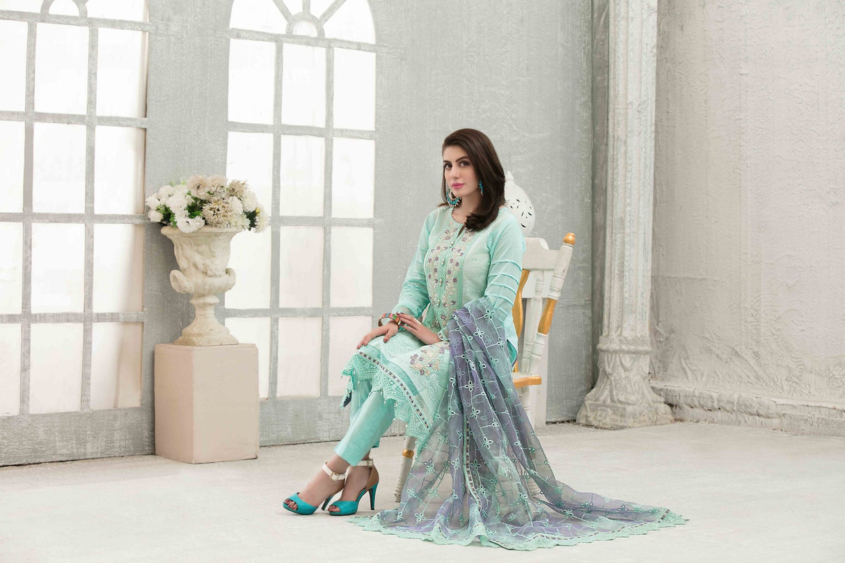 Chloe Schiffli Lawn By Tawakkal 100% Original