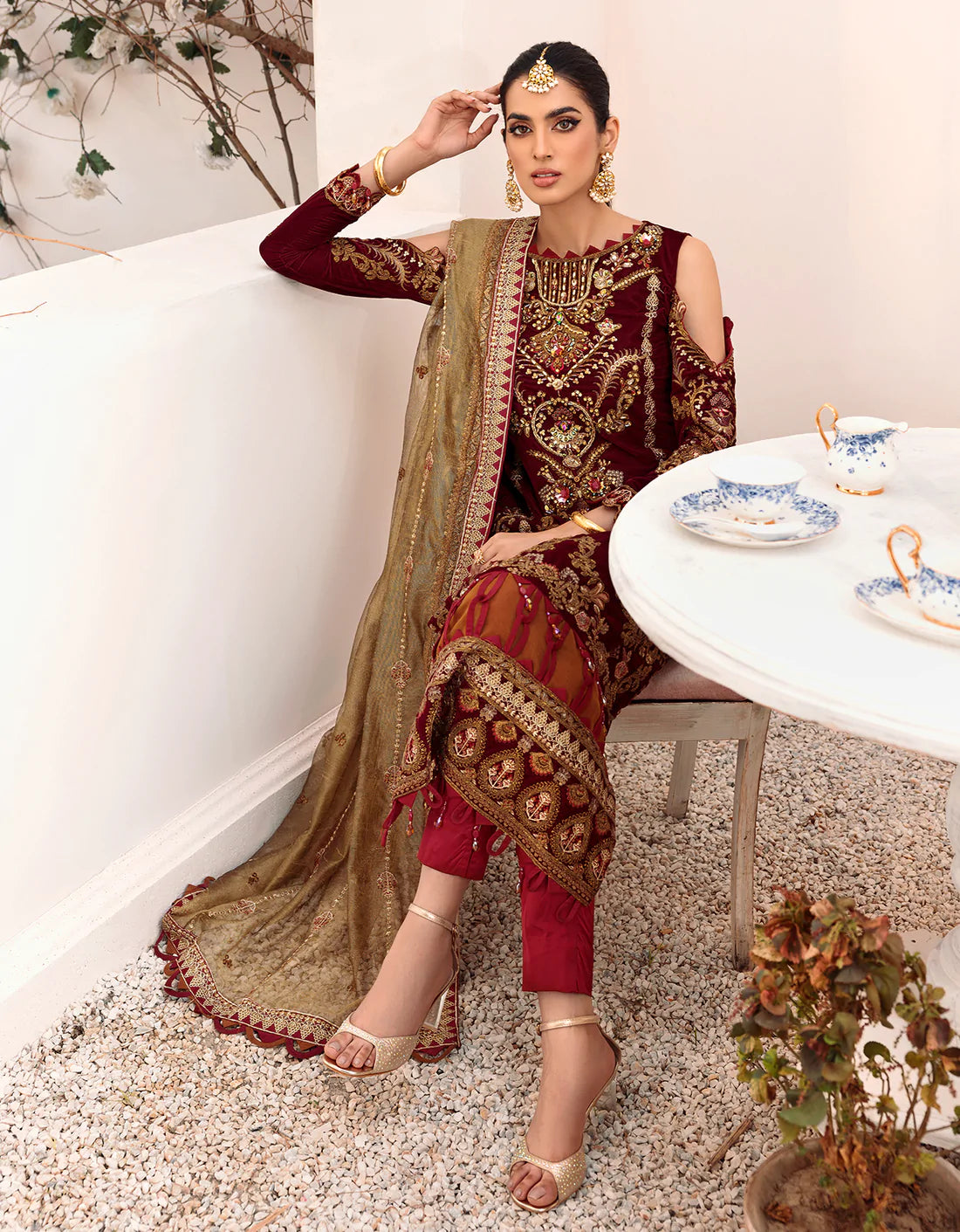 Emaan Adeel Makhmal Premium Velvet 100% Original