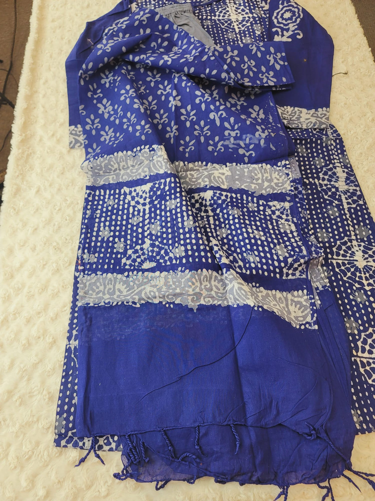 Bangladeshi batik salwer kamiz