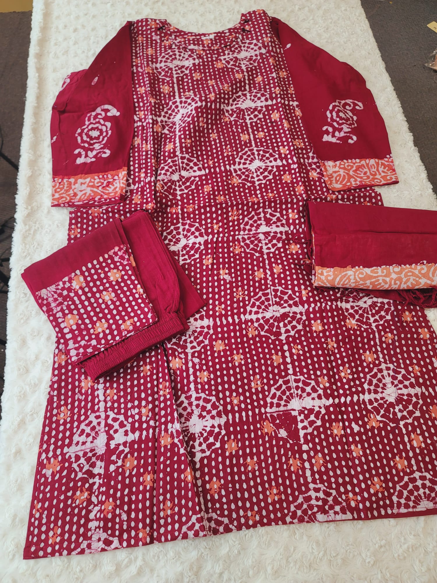 Bangladeshi batik salwer kamiz