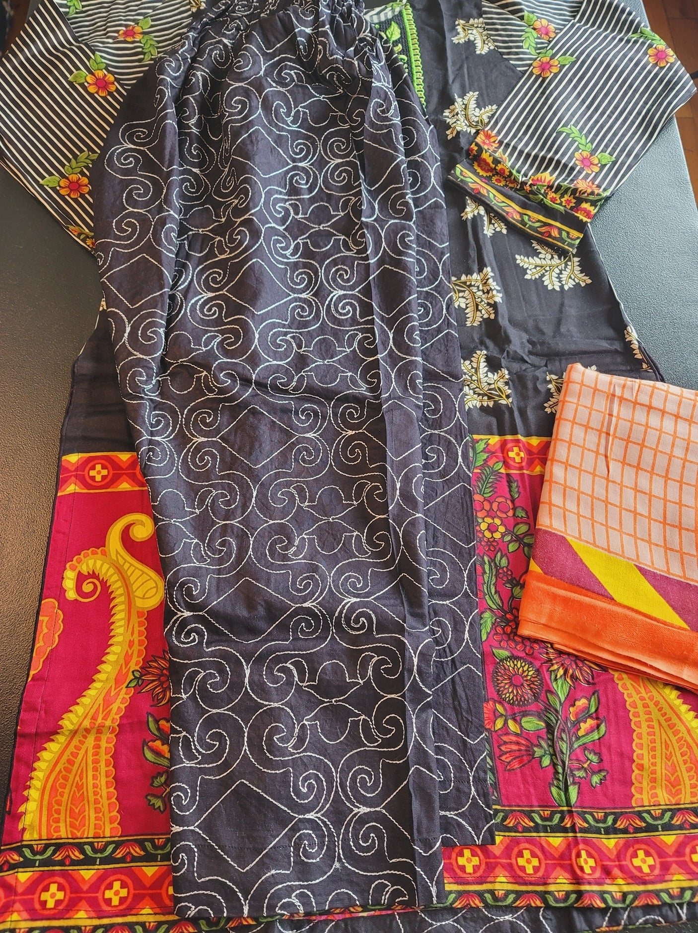 Pakistani linen Embroidered Salwar kameez Ready To Ship