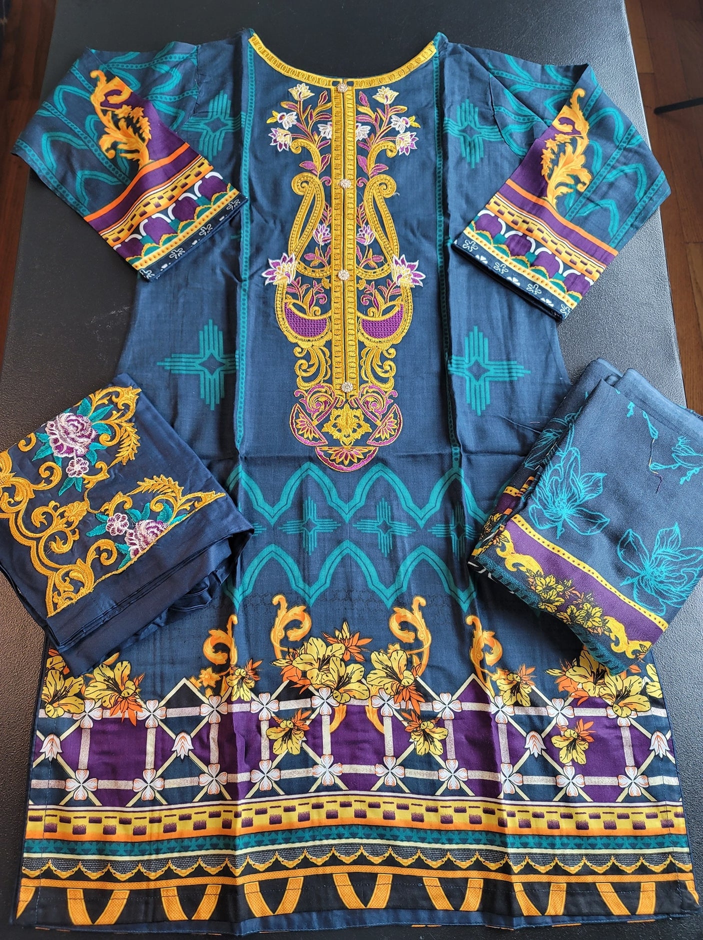 Pakistani linen Embroidered Salwar kameez Ready To Ship