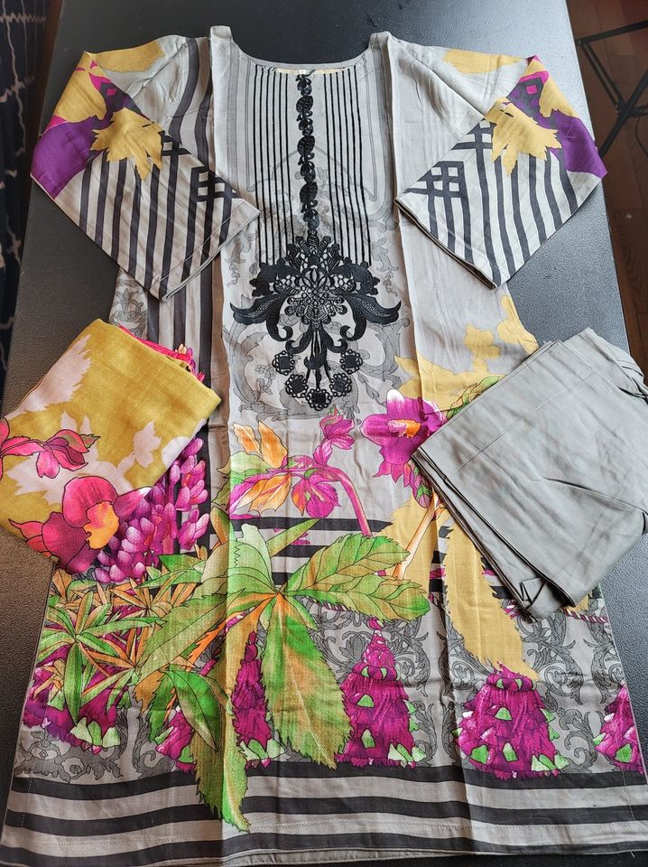 Pakistani linen Embroidered Salwar kameez Ready To Ship