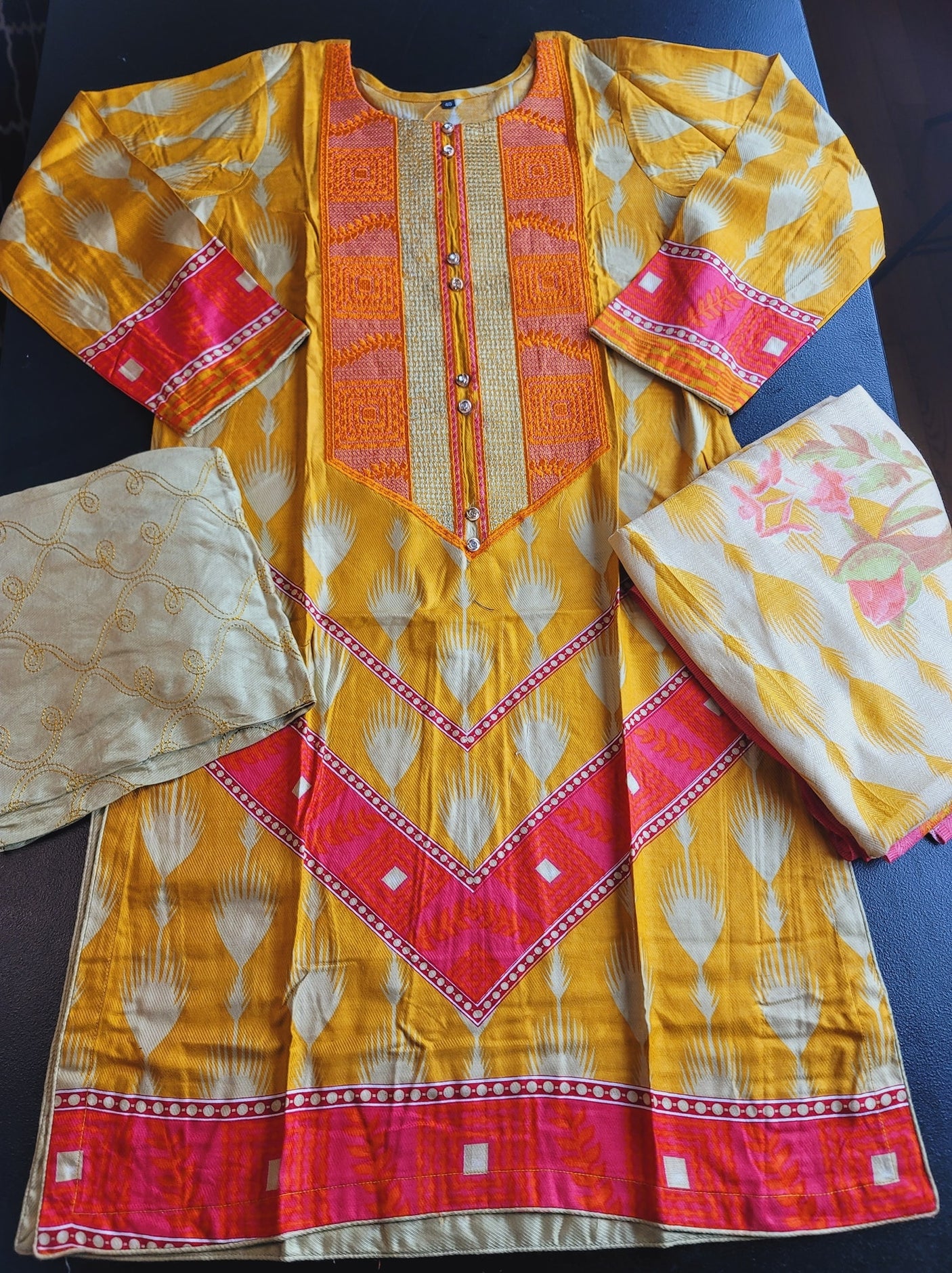 Pakistani linen Embroidered Salwar kameez Ready To Ship