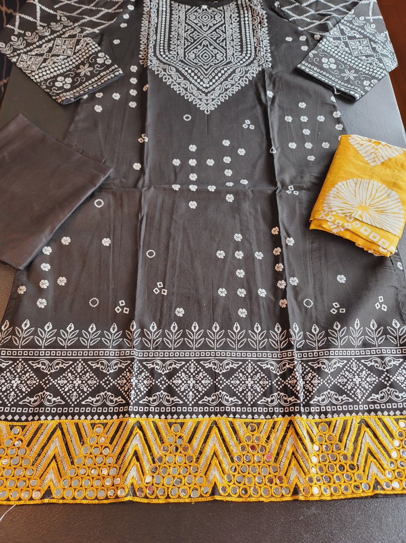 Pakistani Lawn Embroidered Salwar kameez Ready To Ship